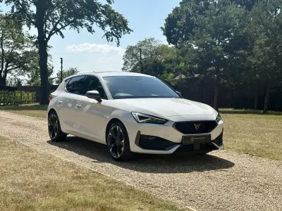 Used Cupra Leon 150 HP (110 kW) 2023 White Hatchback