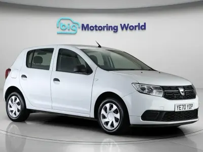Used Dacia Sandero Essentiel 90 HP (66 kW) 2020 White Hatchback