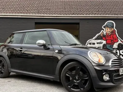 Used Mini Cooper D Hatch 110 HP (80 kW) 2012 Black Hatchback