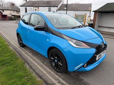 Used Toyota Aygo X-cite 69 HP (50 kW) 2016 Blue metallic Hatchback