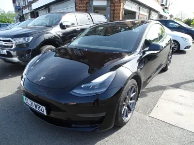 Używany Tesla Model 3 Long Range AWD 254 kW (346 KM) 2021 Czarny Sedan/Limuzyna
