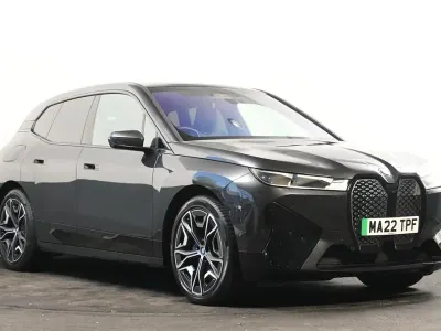 Usado BMW iX M Sport 236 kW (322 CV) 2022 Gris SUV