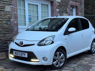Used Toyota Aygo 2013 White Hatchback