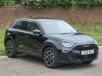 New Fiat 600 La Prima 2026 Black SUV
