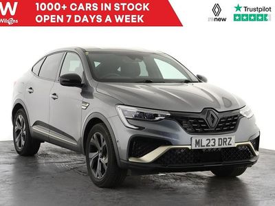 Begagnad Renault Arkana Engineered 142 HK (104 kW) 2023 Grå SUV