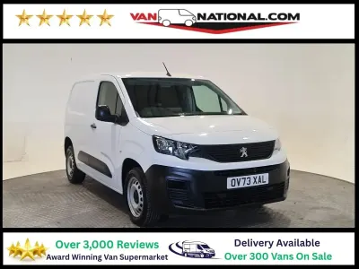 Second-hand Peugeot Partner Premium 100 CP (73 kW) 2023 Alb Monovolum