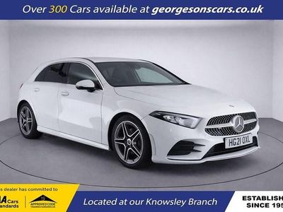 Begagnad Mercedes A180 AMG line 136 HK (100 kW) 2021 Vit Halvkombi