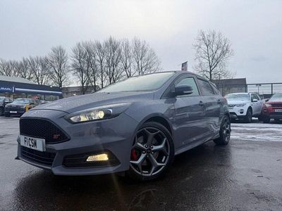 Used Ford Focus ST 250 HP (183 kW) 2017 Grey Hatchback