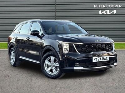 Black Used 2025 Kia Sorento SUV | £36,984 (Super price)