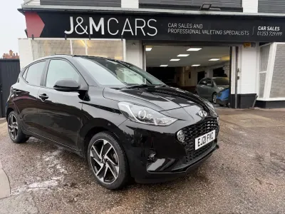 Usado Hyundai i10 Premium 84 HP (61 kW) 2021 Preto Citadino