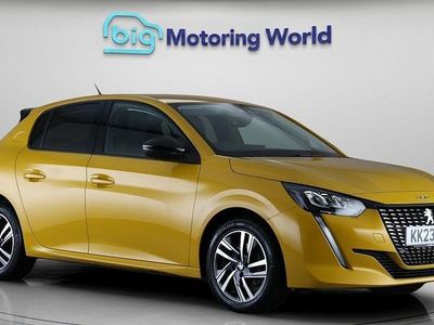 Used Peugeot 208 Allure+ 131 HP (96 kW) 2023 Yellow Hatchback