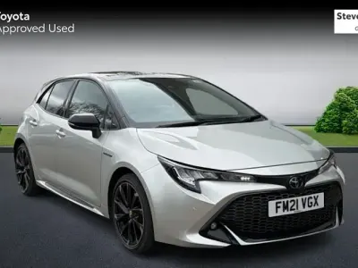 Usado Toyota Corolla Sport 184 HP (135 kW) 2022 Citadino