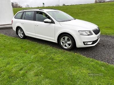 White Used 2013 Skoda Octavia SE Estate | £4,495 (Fair price)