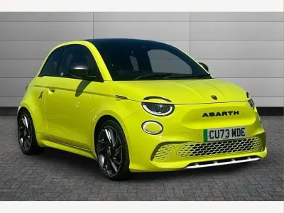 Used Abarth 500e Turismo 114 kW (155 HP) 2023 Acid green Hatchback