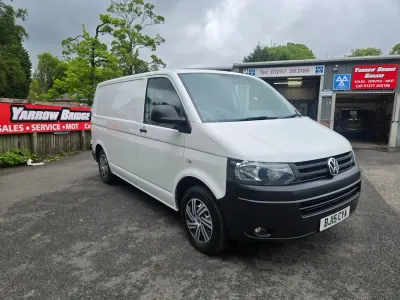 Used VW T5 Startline 114 HP (83 kW) 2015 White Van