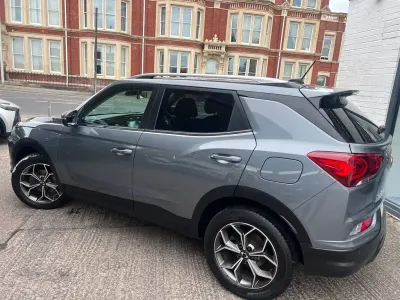 Usado SsangYong Korando 163 CV (119 kW) 2022 Gris Familiar