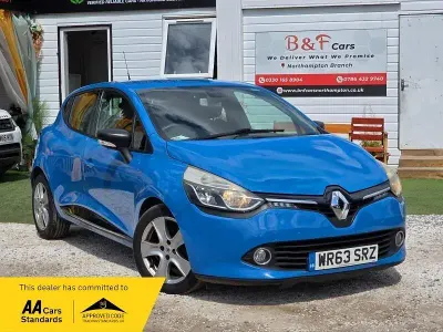 Used Renault Clio Dynamique 90 HP (66 kW) 2013 Blue Hatchback