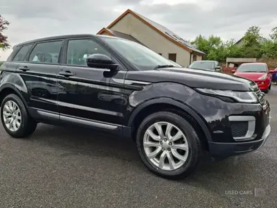 Used Land Rover Range Rover evoque SE 240 HP (176 kW) 2016 Hatchback