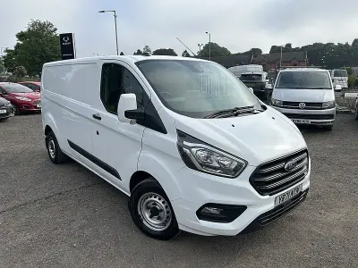Used Ford Transit Custom Trend 105 HP (77 kW) 2021 White Van