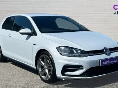 Used VW Golf VII R-line 150 HP (110 kW) 2017 White silver metallic