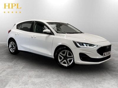 Used Ford Focus Zetec 120 HP (88 kW) 2023 White Hatchback