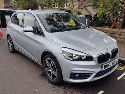 BMW 225