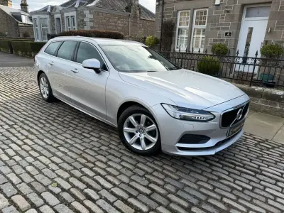 Usado Volvo V90 Momentum 190 CV (139 kW) 2019 Plateado Familiar