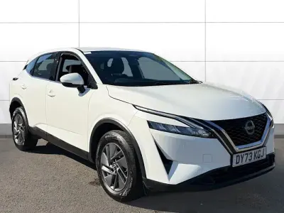 Used Nissan Qashqai Acenta Premium 158 HP (116 kW) 2023 White SUV