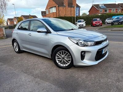 Used Kia Rio 83 HP (61 kW) 2017 Silver Hatchback