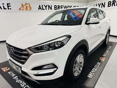 White Used 2017 Hyundai Tucson SE SUV | £9,299 (Fair price)
