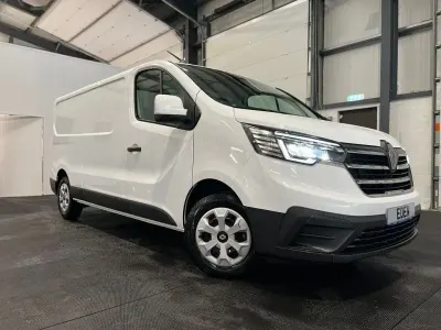 Used Renault Trafic PE 130 HP (95 kW) 2024 White MPV