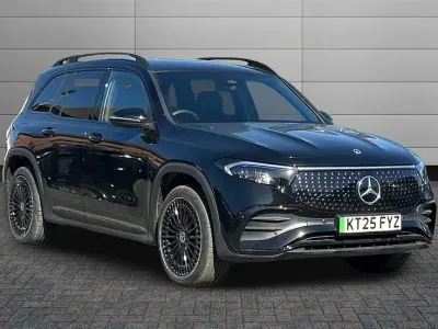 Usado Mercedes EQB250+ Urban 139 kW (190 HP) 2025 Preto SUV