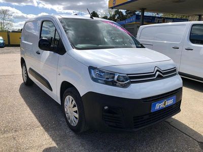 Gebraucht Citroën Berlingo PureTech 110 PS (80 kW) 2022 Weiß Van / Kleinbus