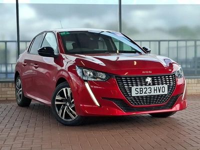 Używany Peugeot 208 Allure+ 100 KM (73 kW) 2023 Czerwony Hatchback
