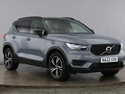 Used Volvo XC40 R-Design 161 HP (118 kW) 2022 Grey SUV