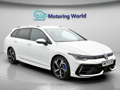 Used VW Golf VIII R 333 HP (244 kW) 2024 White Estate