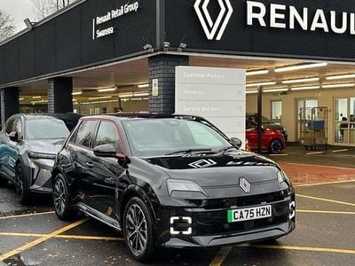 Additional special twotone metallic diamond bla New 2025 Renault R5 Iconic Hatchback | £22,490 (Fair price)