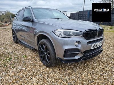 Begagnad BMW X5 Sport Line 2016 Grå SUV