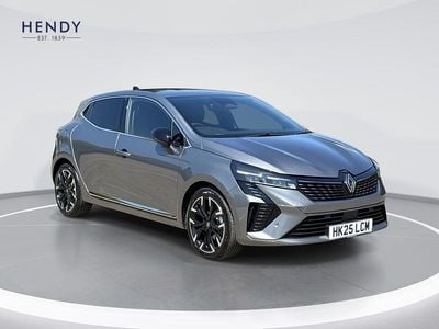 Shadow grey Used 2025 Renault Clio V Techno Hatchback | £18,799 (Fair price)