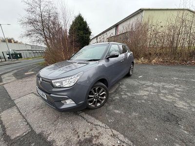 Used Ssangyong (KGM) Tivoli 115 HP (84 kW) 2015 Grey SUV