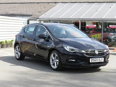 Gebraucht Vauxhall Astra SRi 150 PS (110 kW) 2019 Blau Kleinwagen