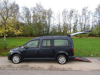 Begagnad VW Caddy Life 122 HK (89 kW) 2016 Blå Minibuss