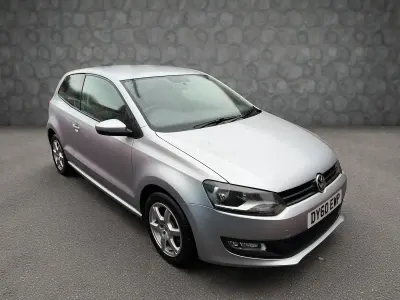 Used VW Polo 70 HP (51 kW) 2010 Silver Hatchback