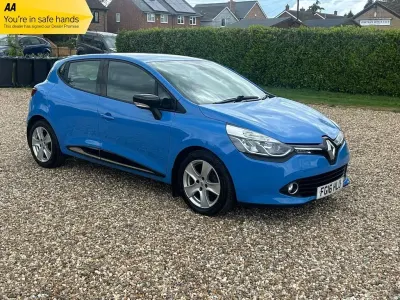 Usado Renault Clio IV Dynamique 90 CV (66 kW) 2016 Azul Utilitario