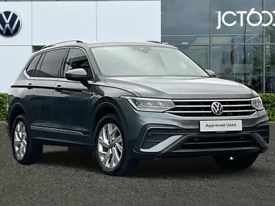 Used VW Tiguan Allspace Life 150 HP (110 kW) 2023 Grey SUV