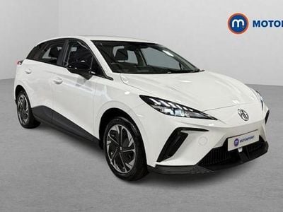 White Used 2025 MG MG4 EV SE Hatchback | £16,499 (Fair price)