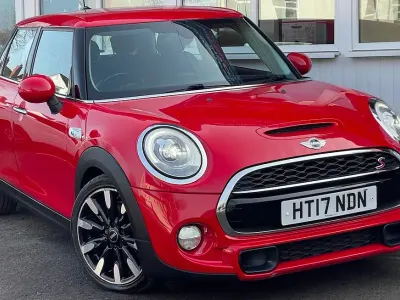 Used Mini Cooper S Hatch 192 HP (141 kW) 2017 Red Hatchback