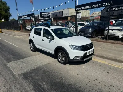 Used Dacia Sandero Lauréate 2017 White SUV