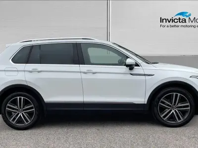 Używany VW Tiguan Elegance 150 KM (110 kW) 2022 Biały SUV