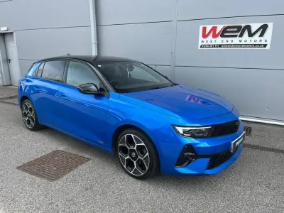 Used Vauxhall Astra Ultimate 128 HP (94 kW) 2023 Blue Hatchback